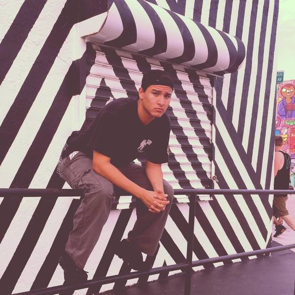 Meet your Posher, Nick - Picture 1 of 1